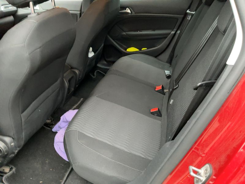 Peugeot 308 1.6 e-HDi 2015 – снимка 14