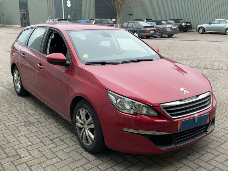 Peugeot 308 1.6 e-HDi 2015 – снимка 8