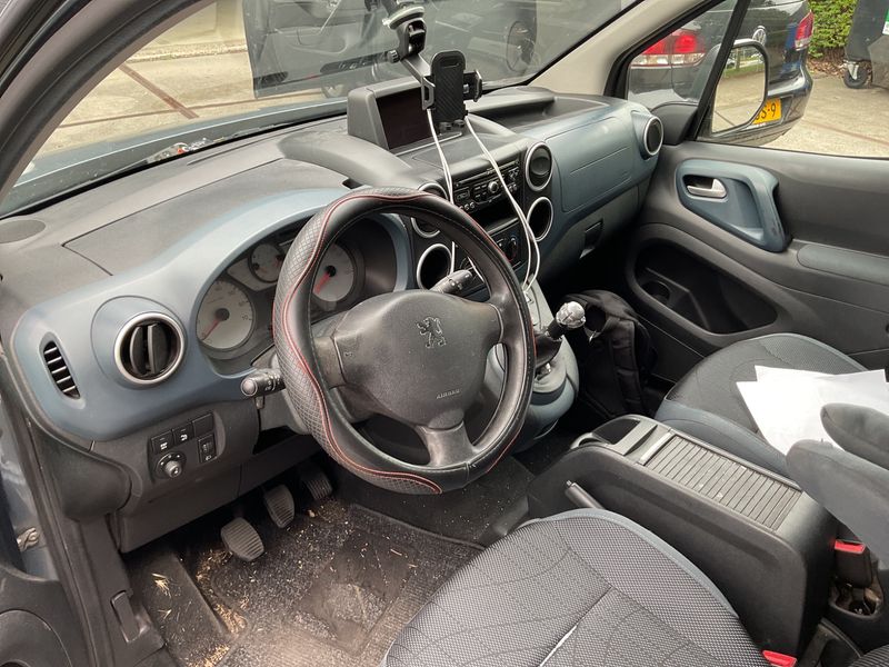 Peugeot Partner 1.6 Family 2010 – снимка на щета