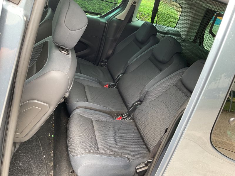 Peugeot Partner 1.6 Family 2010 – снимка на щета
