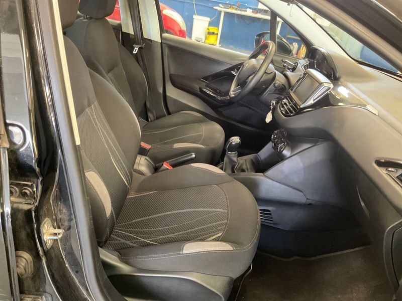Peugeot 208 1.2 VTi Active 2013 – снимка 3