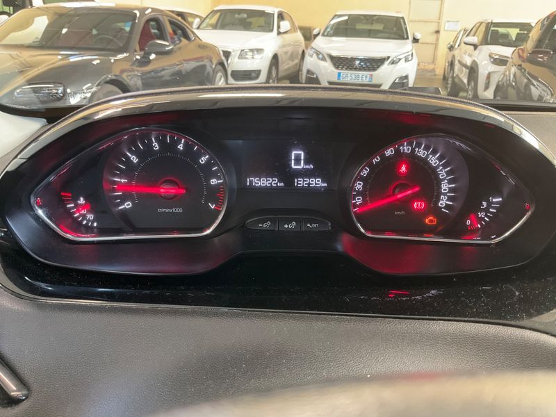Peugeot 208 1.2 VTi Active 2013 – снимка 4