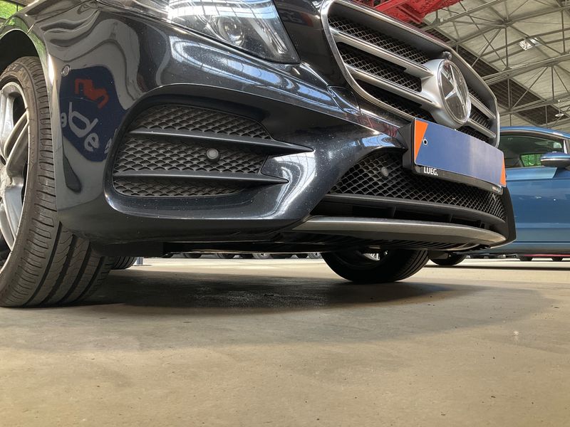 Mercedes-Benz E-Klasse E 350 d T AMG Line 2019 – снимка 26