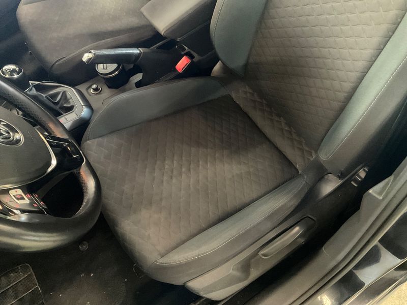 Volkswagen Polo 1.0 TSI IQ.DRIVE 2019 – снимка 35