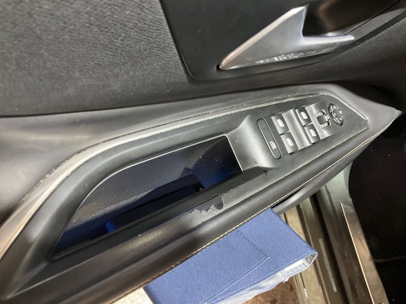 Peugeot 3008 1.5 Blue-HDi GT Line 2018 – снимка 22