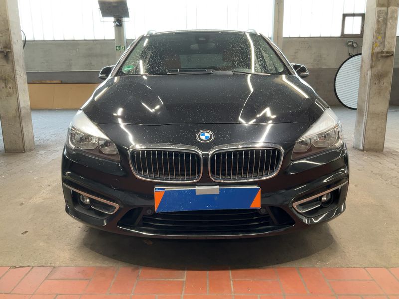 BMW 2er 220i Active Tourer Luxury Line 2015 – снимка 14