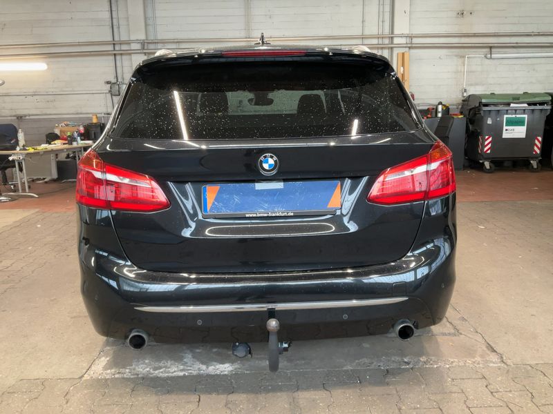 BMW 2er 220i Active Tourer Luxury Line 2015 – снимка 7