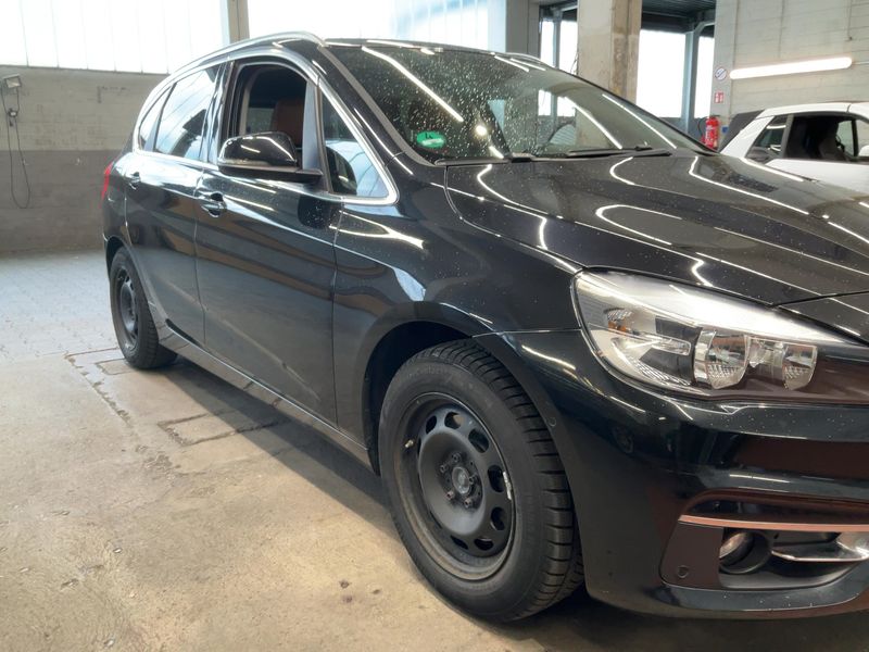 BMW 2er 220i Active Tourer Luxury Line 2015 – снимка 12