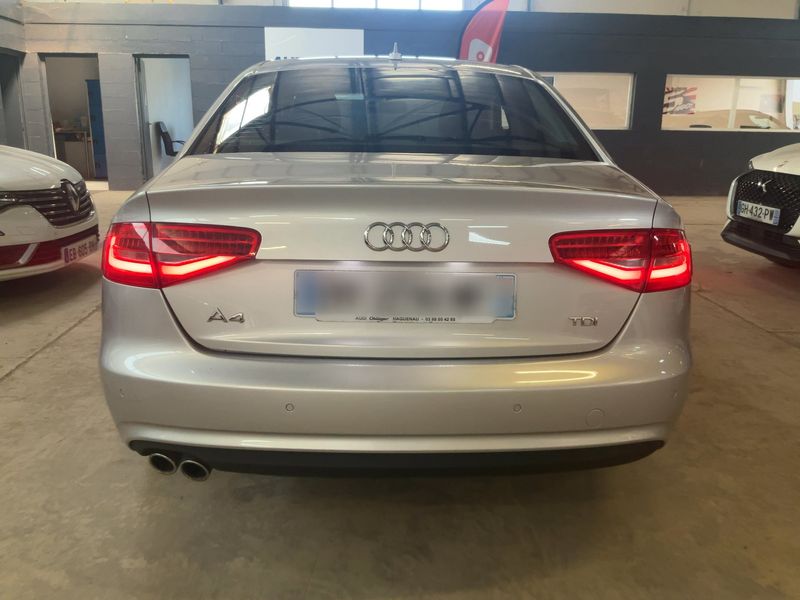 Audi A4 2.0 TDI Ambiente 2015 – снимка 5