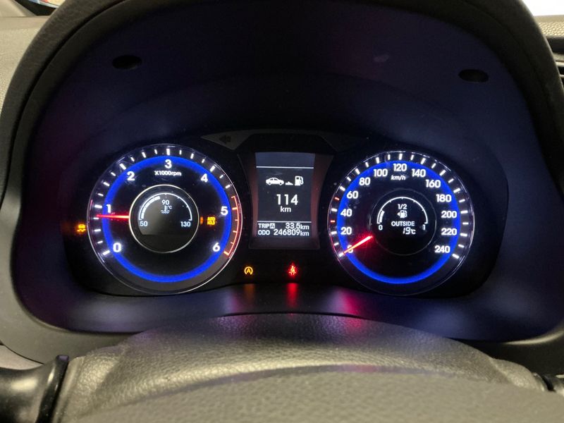 Hyundai i40 1.7 CRDi GL Comfort 2012 – снимка 4