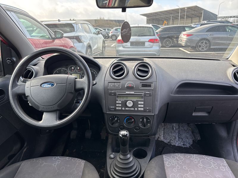 Ford Fiesta 1.4 TDCi Ambiente 2008 – снимка 11