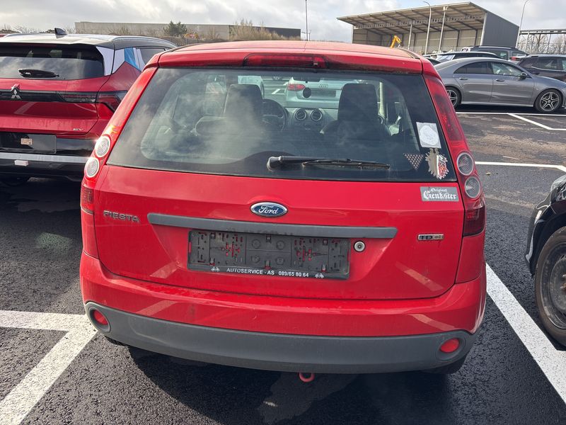 Ford Fiesta 1.4 TDCi Ambiente 2008 – снимка 4