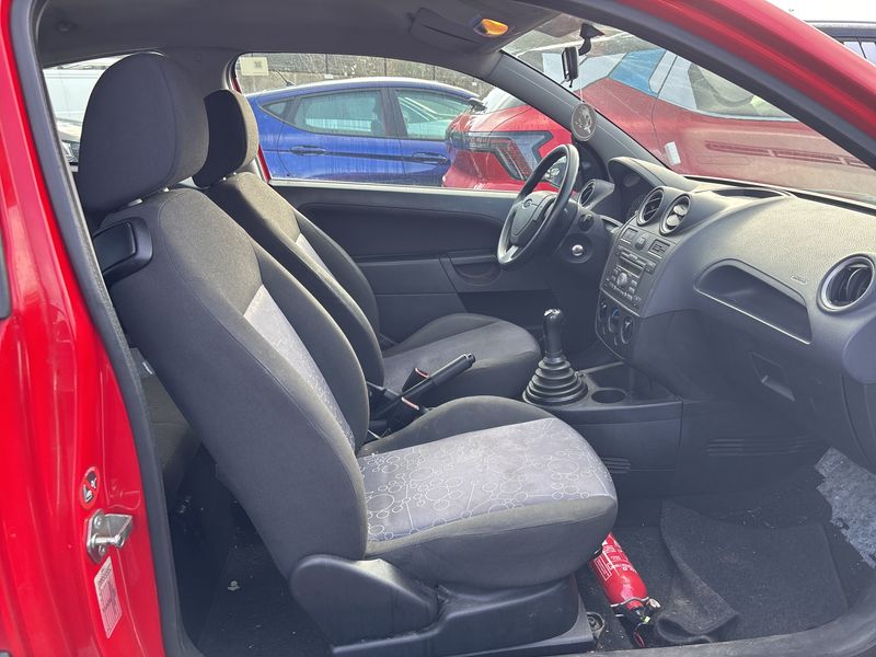 Ford Fiesta 1.4 TDCi Ambiente 2008 – снимка 10