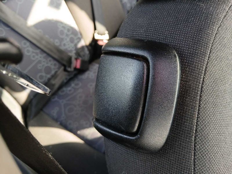 Ford Fiesta 1.4 TDCi Ambiente 2008 – снимка 30