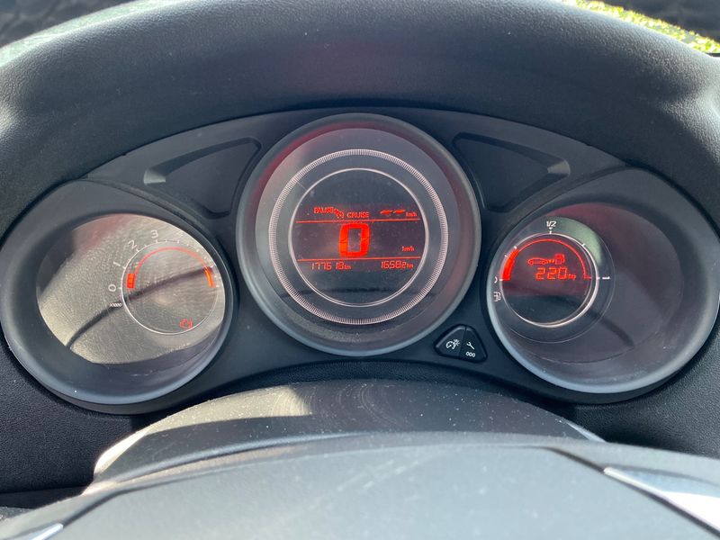 Citroen C4 1.2 e-THP Feel 2016 – снимка 4