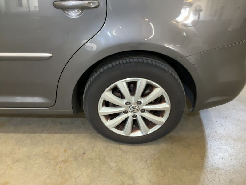 Volkswagen Touran 2.0 TDI Highline 2013 – снимка 5