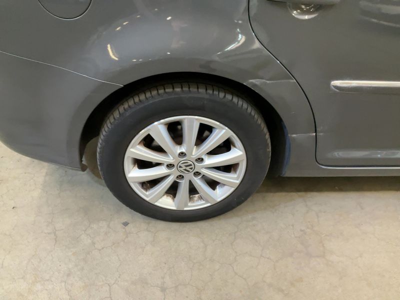 Volkswagen Touran 2.0 TDI Highline 2013 – снимка 9