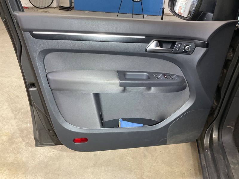 Volkswagen Touran 2.0 TDI Highline 2013 – снимка 33