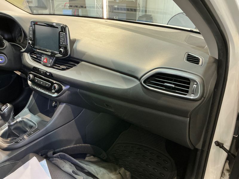 Hyundai i30 1.6 CRDi Trend 2020 – снимка на щета