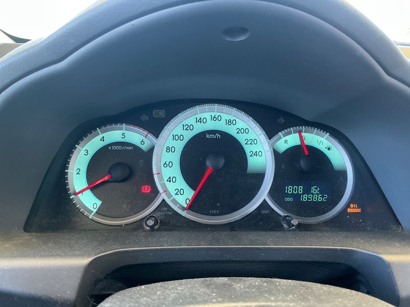 Toyota Corolla Verso 2.2 D-4D D-Cat Sol 2006 – снимка 4