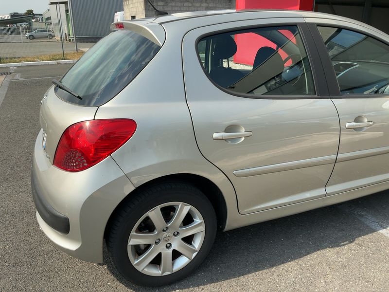 Peugeot 207 1.6 Feline 2008 – снимка 8
