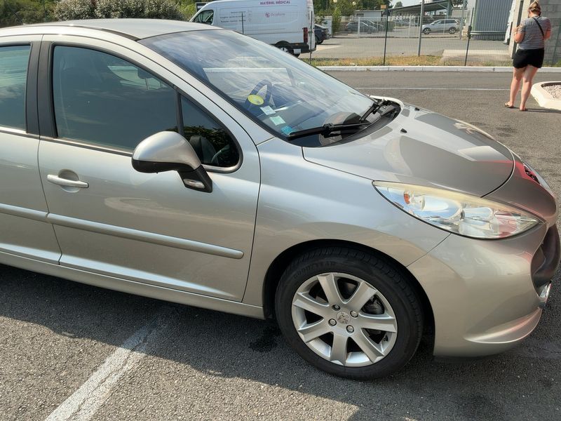 Peugeot 207 1.6 Feline 2008 – снимка 12