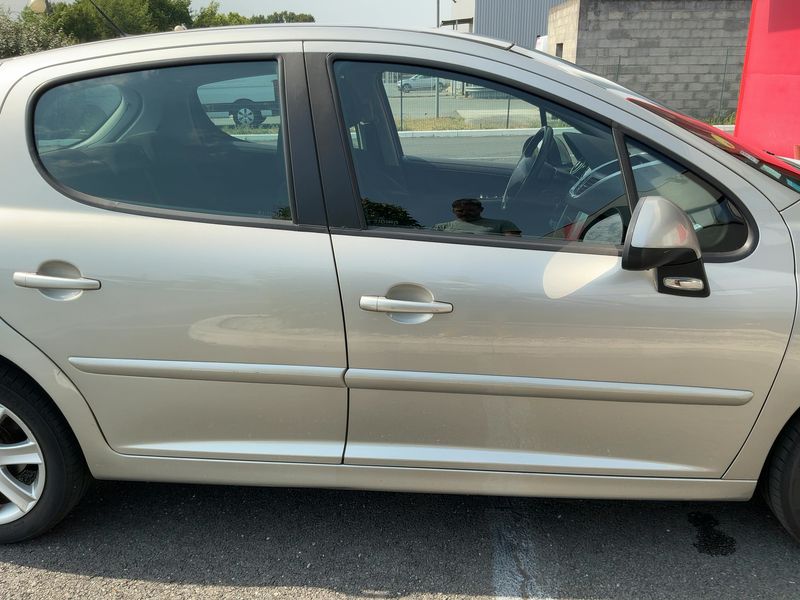 Peugeot 207 1.6 Feline 2008 – снимка 10