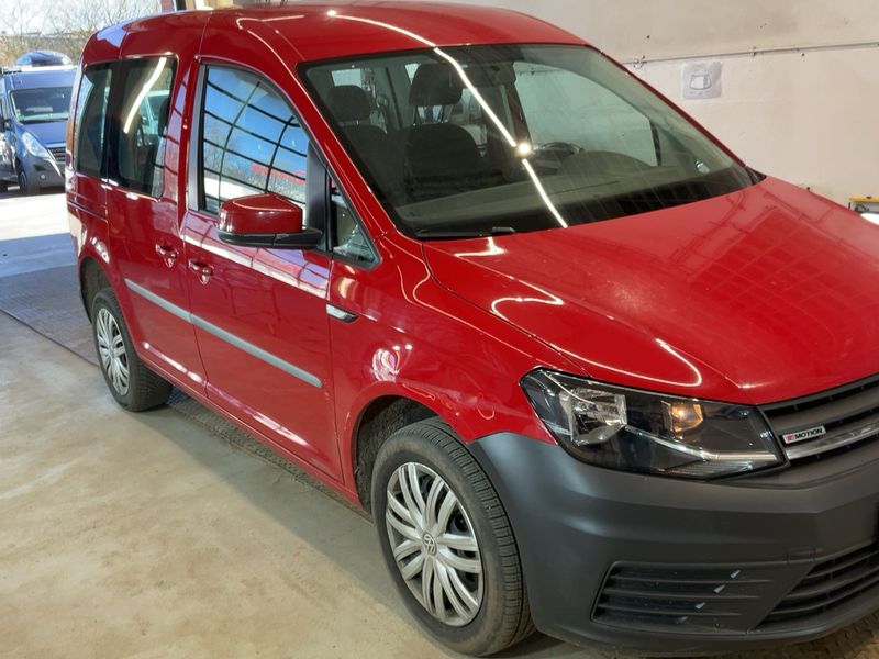 Volkswagen Caddy 2.0 TDI Trendline 4Motion BlueMotion Tech 2017 – снимка 12