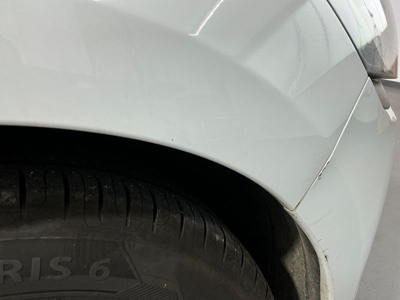 Renault Clio 1.2 Life 2016 – снимка 23