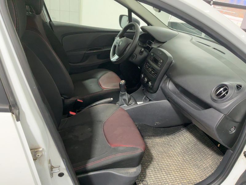 Renault Clio 1.2 Life 2016 – снимка 17