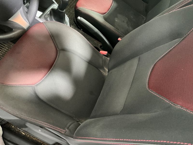 Renault Clio 1.2 Life 2016 – снимка 30