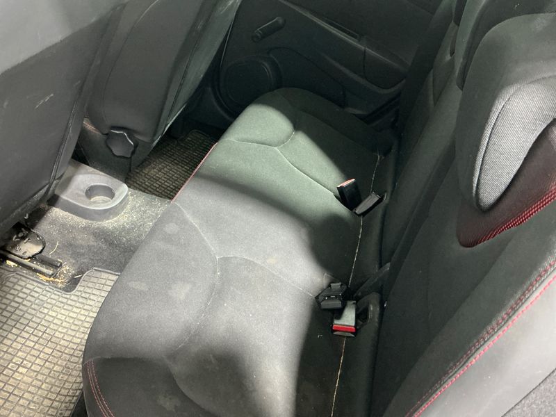 Renault Clio 1.2 Life 2016 – снимка 33