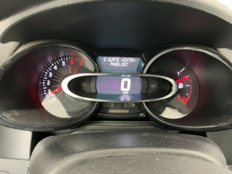 Renault Clio 1.2 Life 2016 – снимка 19