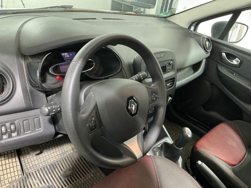 Renault Clio 1.2 Life 2016 – снимка 31