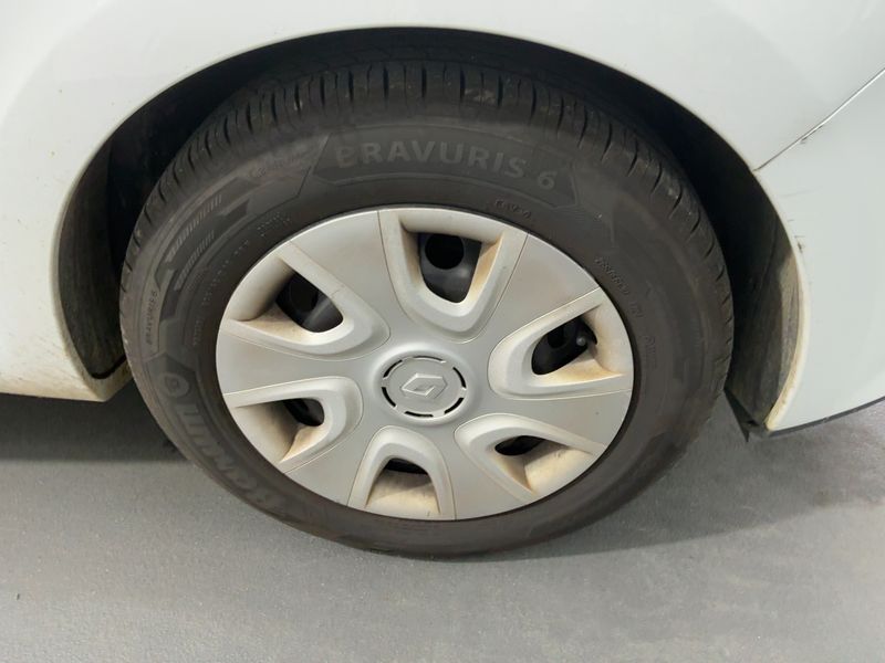 Renault Clio 1.2 Life 2016 – снимка 11