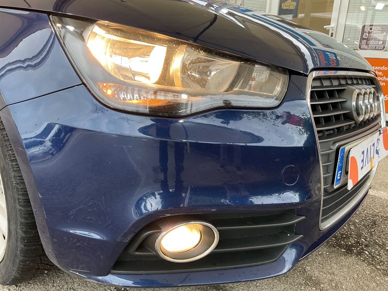 Audi A1 Sportback 1.6 TDI Ambition 2013 – снимка 34