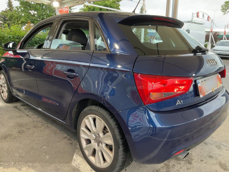 Audi A1 Sportback 1.6 TDI Ambition 2013 – снимка 6