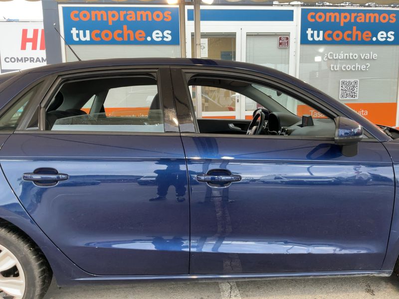 Audi A1 Sportback 1.6 TDI Ambition 2013 – снимка 10