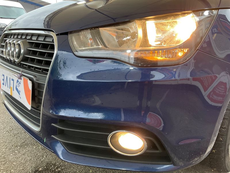 Audi A1 Sportback 1.6 TDI Ambition 2013 – снимка 35