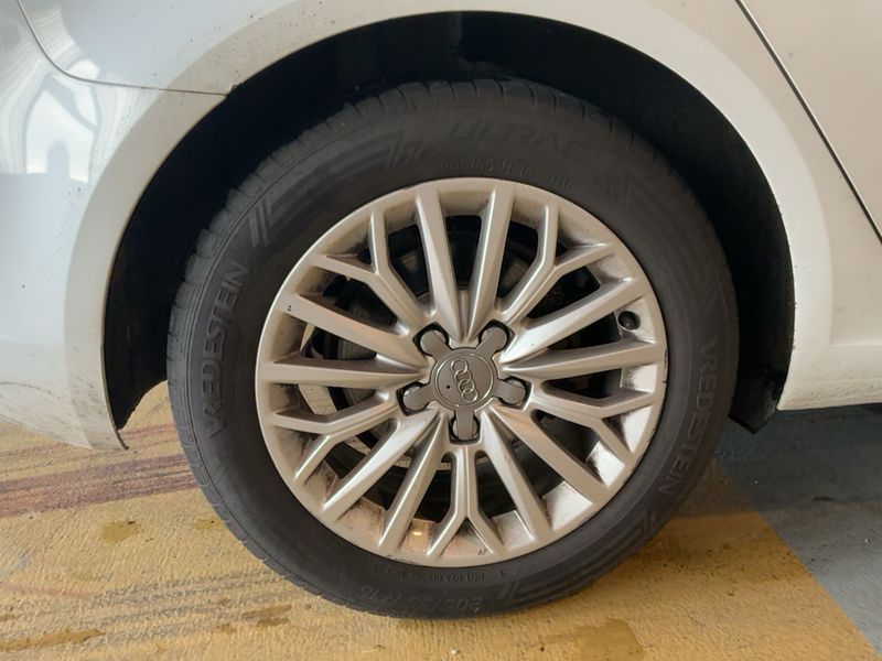 Audi A3 Sportback 2.0 TDI quattro Ambiente 2014 – снимка 9