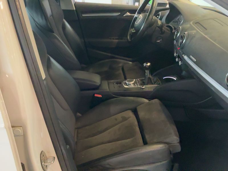 Audi A3 Sportback 2.0 TDI quattro Ambiente 2014 – снимка 17