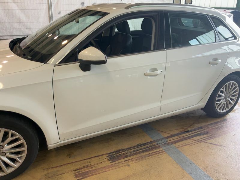 Audi A3 Sportback 2.0 TDI quattro Ambiente 2014 – снимка 4