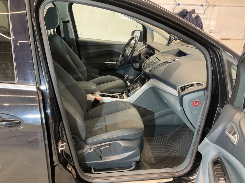 Ford Grand C-Max 2.0 TDCi Titanium 2011 – снимка 3