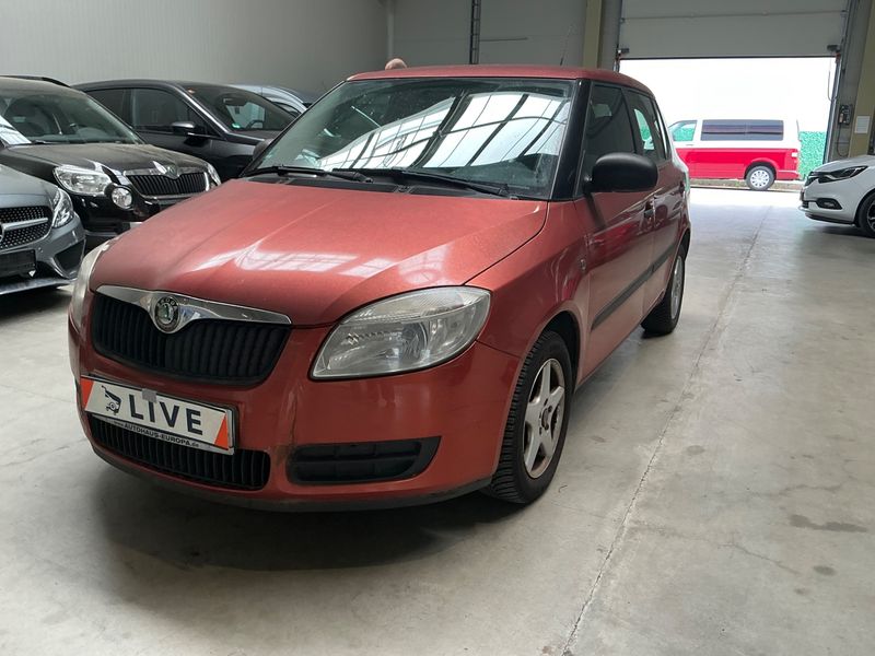Skoda Fabia 1.2 Classic 2009 – снимка 1