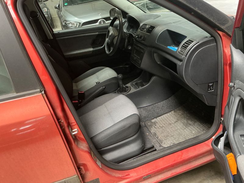 Skoda Fabia 1.2 Classic 2009 – снимка 3