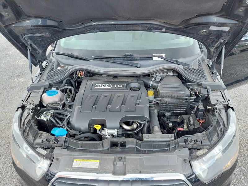 Audi A1 Sportback 1.6 TDI Attraction 2015 – снимка 8