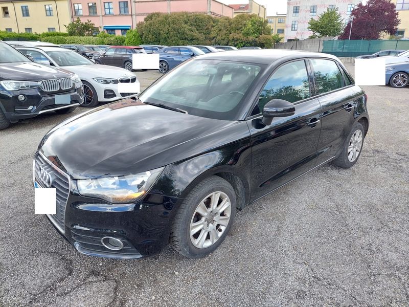 Audi A1 Sportback 1.6 TDI Attraction 2015 – снимка 1