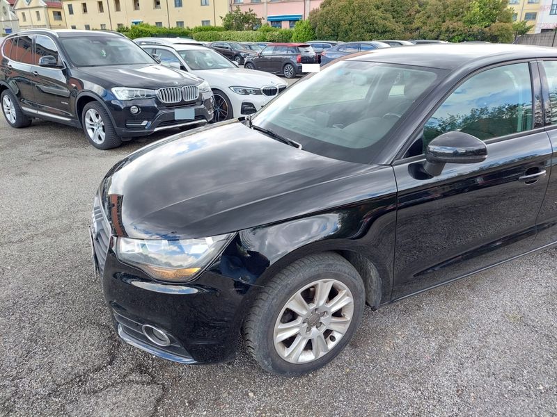 Audi A1 Sportback 1.6 TDI Attraction 2015 – снимка 18