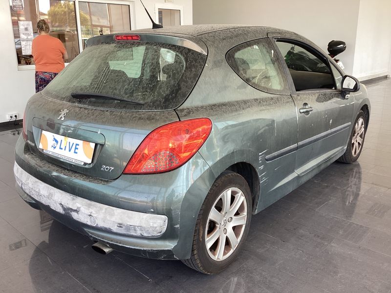 Peugeot 207 1.6 HDi XS 2006 – снимка 2
