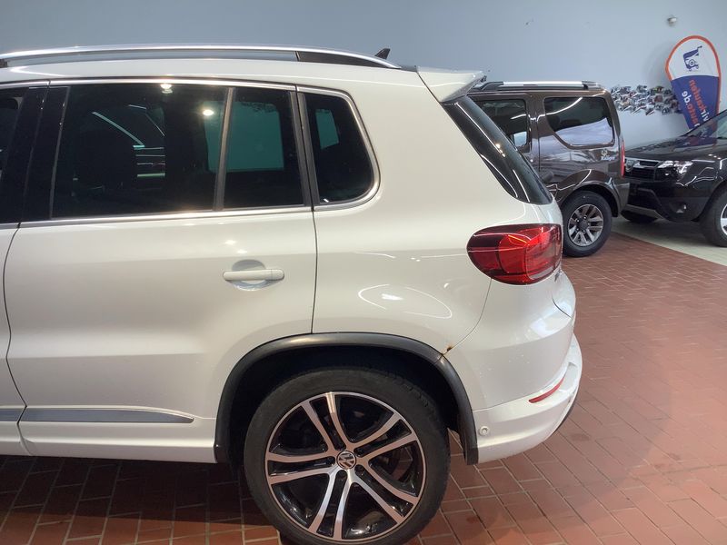 Volkswagen Tiguan 2.0 TDI CityScape 4Motion BlueMotion Tech 2015 – снимка 6